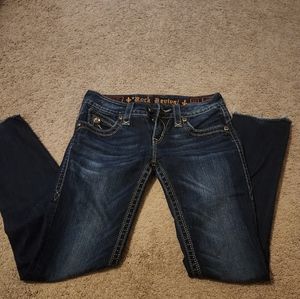 Skinny Jean rocks revival